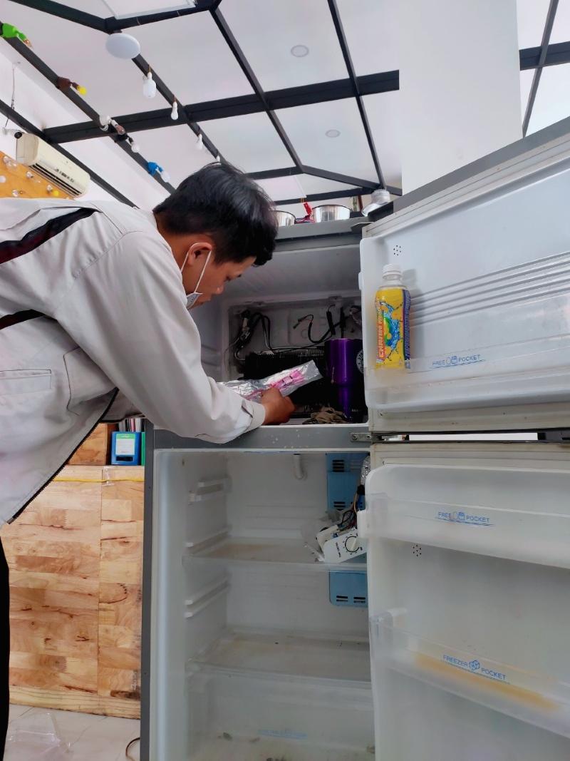 tủ lạnh LG đặt sát tường